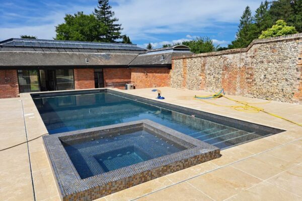 mosaic swimming pool with integrated spa 4